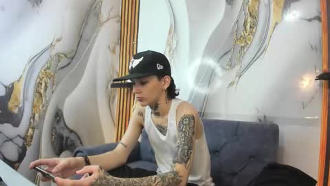 Snapshot of straightboy_nick chatting on October 26, 1:50 am NICK online show from October 26, 1:50 am