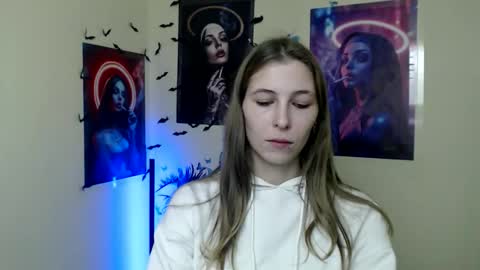 Amalia online show from November 4, 1:12 pm