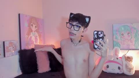 strawberry_kitty_ online show from January 17, 4:44 am