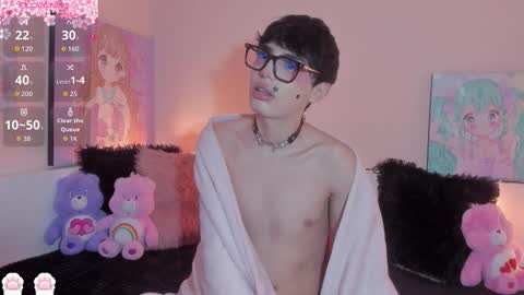 strawberry_kitty_ online show from February 21, 7:22 am