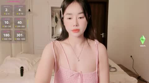 Snapshot of strawberry_loveee chatting on October 20, 11:26 am strawberry_loveee online show from October 20, 11:26 am