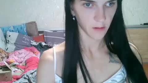 Snapshot of strawberry_storm chatting on September 19, 9:07 pm Strawberry Storm online show from September 19, 9:07 pm