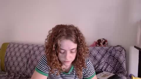 Strawberrylotsacake online show from November 10, 6:54 pm