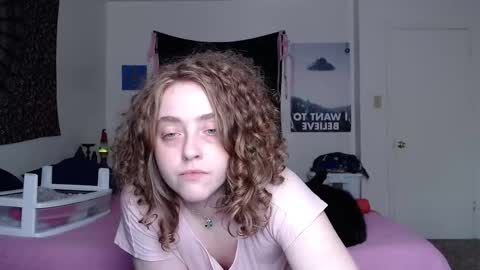 Strawberrylotsacake online show from March 25, 3:30 pm