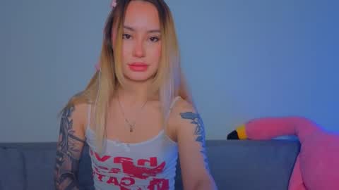 Tati and Lola online show from March 9, 10:20 am