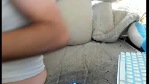 strawboy300 online show from April 23, 6:31 pm