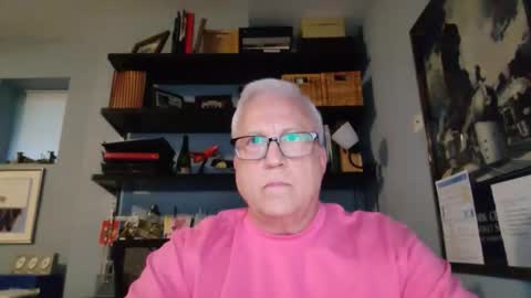 Snapshot of strkgforyou chatting on October 16, 9:57 pm Stroking For You online show from October 16, 9:57 pm