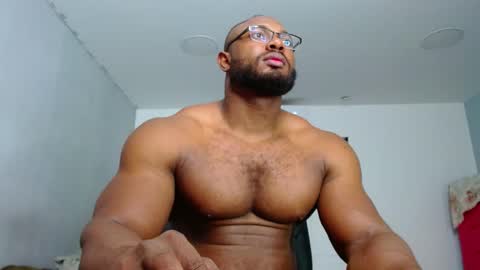 strong_george1 online show from January 15, 8:05 pm