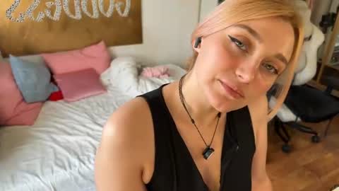 goddess online show from June 29, 12:38 pm