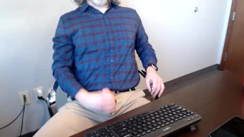 studbro41 online show from March 12, 6:32 pm