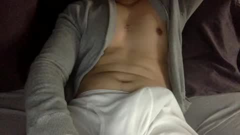 Snapshot of studmuffinxo chatting on February 11, 9:20 am STUD online show from February 11, 9:20 am