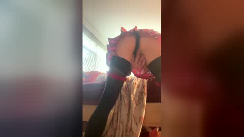 SammiTease online show from April 8, 9:18 pm