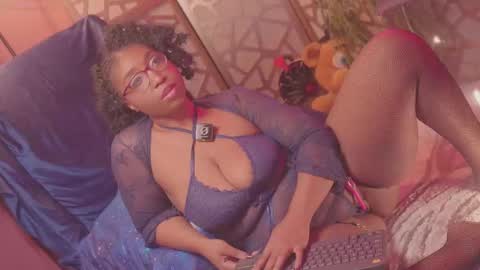 Succubus RoseMilk online show from February 19, 3:27 am