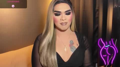 JADE ELYSE online show from November 1, 1:43 pm