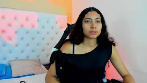 sue_stark online show from May 14, 9:24 pm