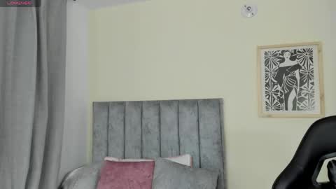 sugar_milff online show from May 26, 3:18 pm
