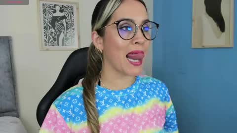 sugar_milff online show from May 20, 1:06 pm