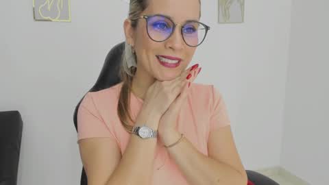 sugar_milff online show from September 13, 2:30 pm