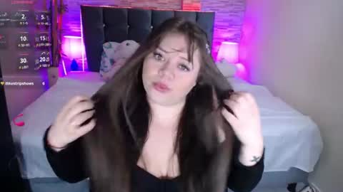 kira online show from June 12, 2:38 pm