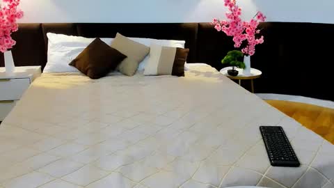 sugarsoot online show from February 7, 6:27 am