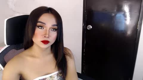 sultry cyrafoxmore online show from October 24, 8:15 am