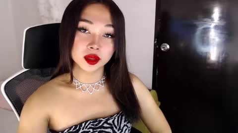 sultry cyrafoxmore online show from October 19, 6:51 am
