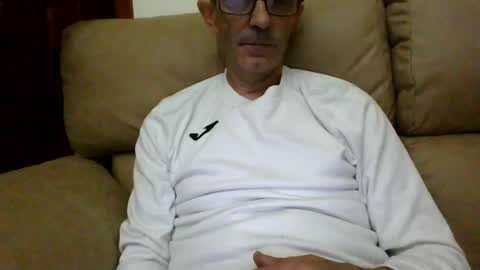 sumis online show from June 14, 4:53 pm
