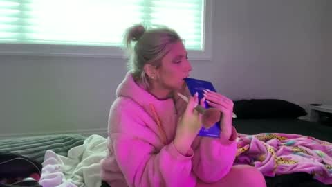 summerclarke2 online show from September 22, 8:46 pm