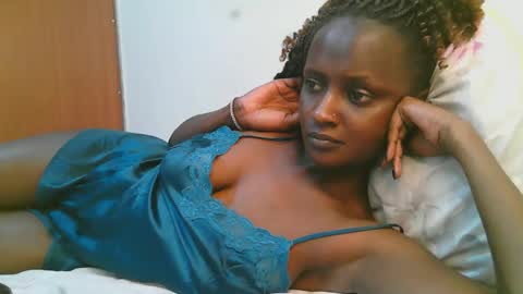 summerdew online show from March 25, 3:41 pm