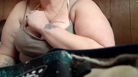 Summer Divine online show from January 25, 6:23 am