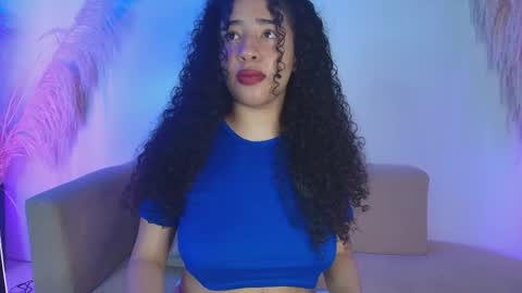 Aillyn Perez online show from May 14, 11:36 pm