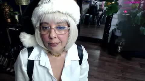 Sunni Knight online show from December 23, 2:40 am