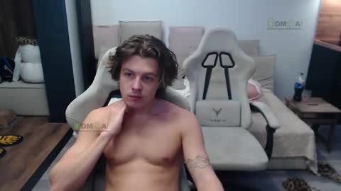 Alice and Sergey online show from February 26, 11:35 am