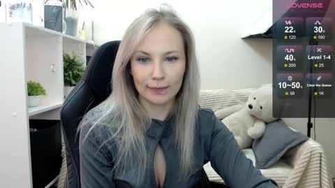 Naomi online show from October 27, 4:56 am