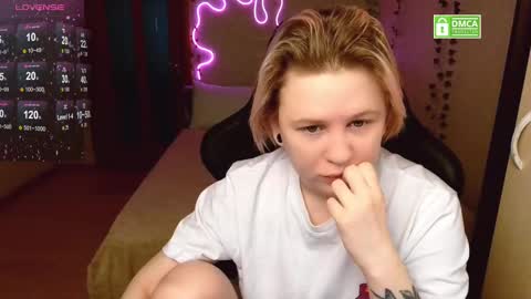 sunny mood online show from March 3, 5:42 am