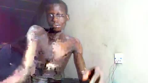 Snapshot of sunnyjohn447 chatting on October 24, 10:38 am Sunnyblack2 online show from October 24, 10:38 am