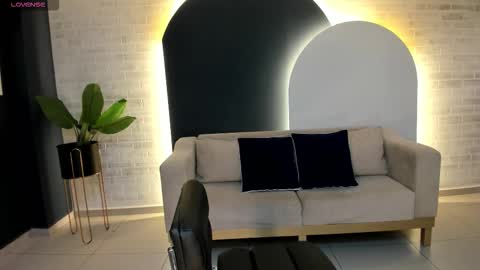 Sunny Rivers online show from November 2, 11:10 am