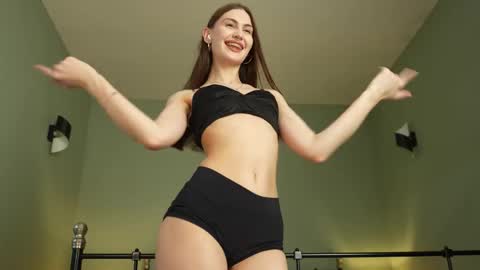 Alice online show from March 10, 9:02 am