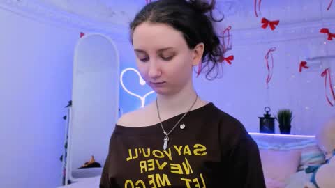 Alice online show from March 5, 7:01 pm