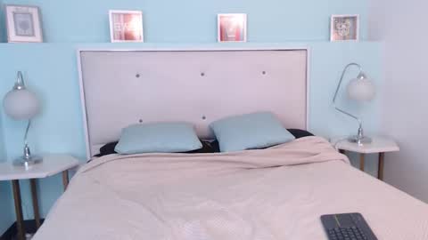 Sunshine  online show from October 8, 8:59 pm