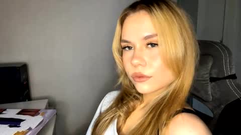 Suri online show from November 13, 10:18 am