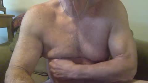 suntrdr077 online show from November 16, 7:05 pm