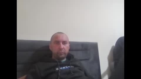 super42835015 online show from April 1, 7:33 pm