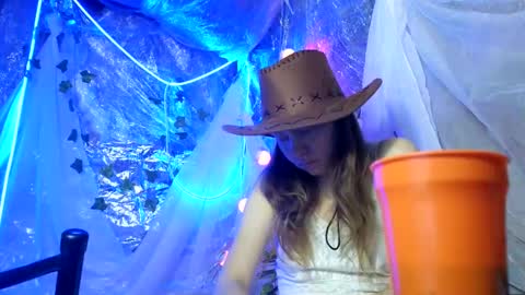 Snapshot of super_jony chatting on October 16, 4:06 pm super jony and Marta GMT 1300-1800 every day online show from October 16, 4:06 pm