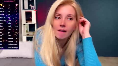 Snapshot of super_peach_stream chatting on September 27, 10:13 am ANNApvt open full info in bio online show from September 27, 10:13 am