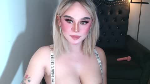 CARMINA online show from December 2, 2:43 am