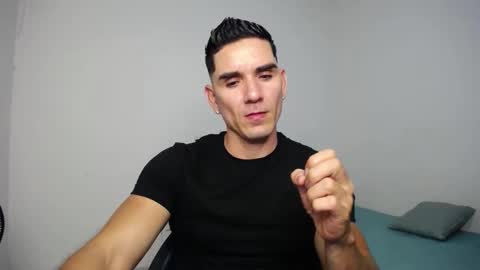 Snapshot of supermen_03 chatting on January 12, 1:21 am jhosh online show from January 12, 1:21 am