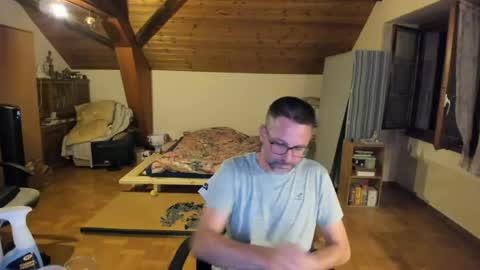 supersquirrel81 online show from August 1, 10:44 pm