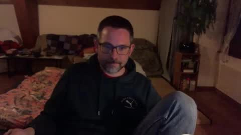 supersquirrel81 online show from March 26, 7:19 pm