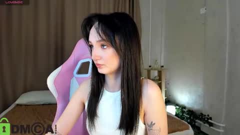 Annie online show from November 26, 1:36 am